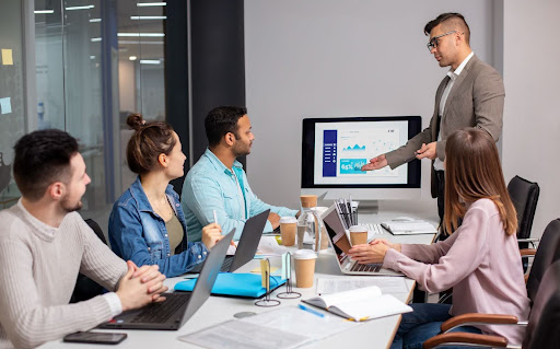 9 unverzichtbare Tools, die jeder Marketingprofi im Jahr 2025 braucht unverzichtbare